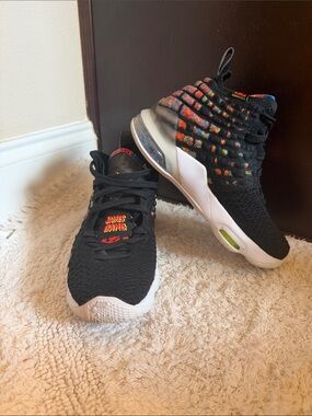 Kids' Black Knit Basketball Shoes with Multicolor. Size kids 4Y- Women’s 5-6